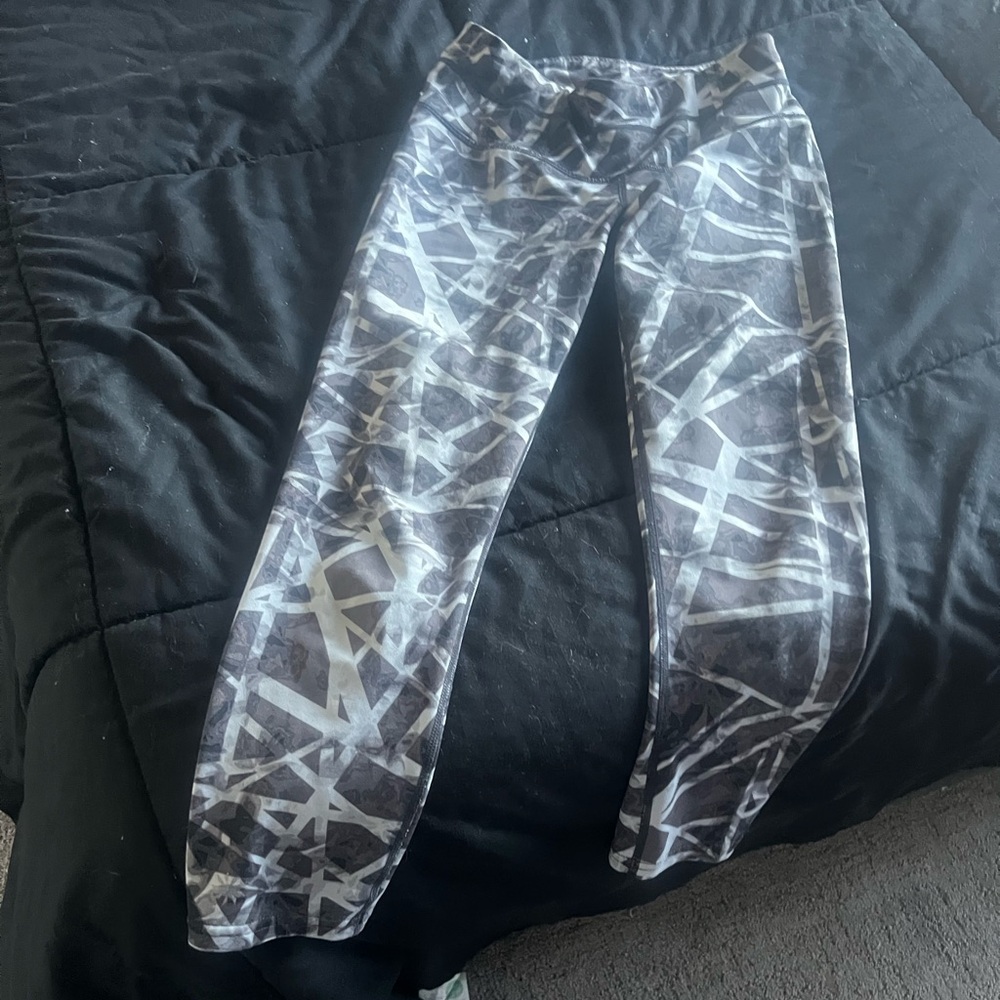 Athleta TINY leggings